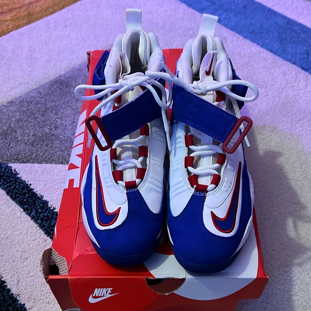 Excellent Condition Grade School Nike Air Griffey Max 1